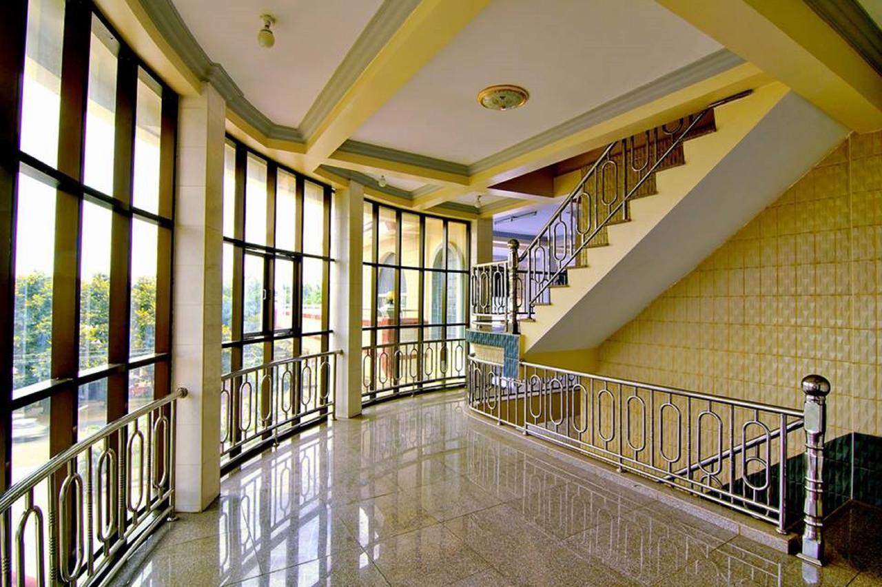 Hotel Smile Pyin Oo Lwin Eksteriør billede