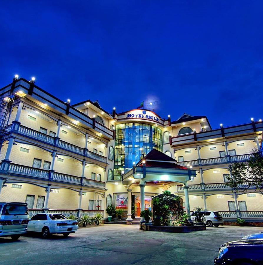 Hotel Smile Pyin Oo Lwin Eksteriør billede