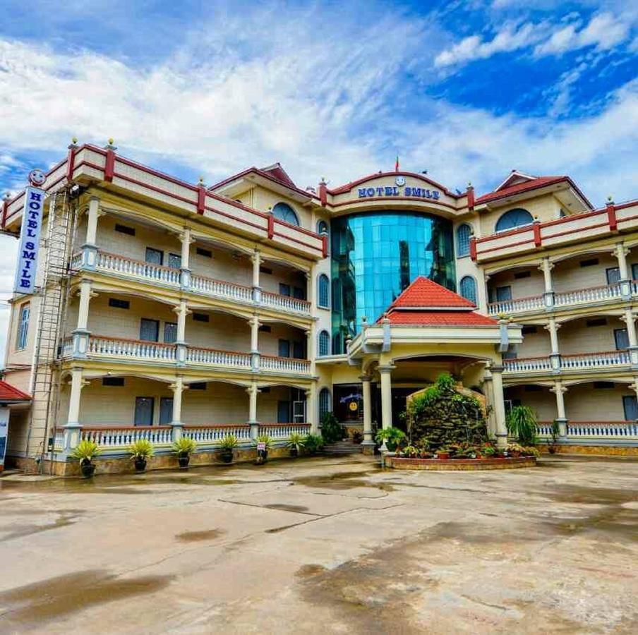 Hotel Smile Pyin Oo Lwin Eksteriør billede