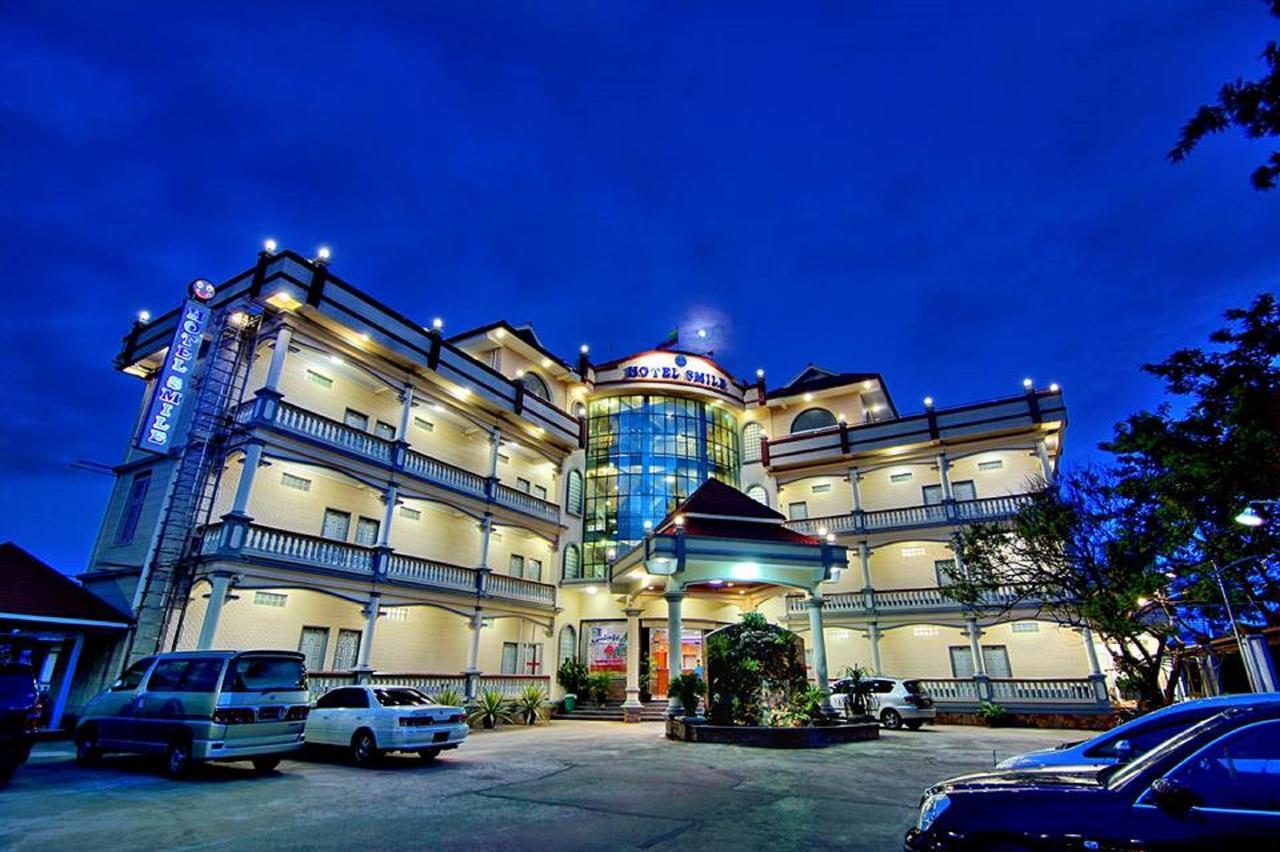 Hotel Smile Pyin Oo Lwin Eksteriør billede